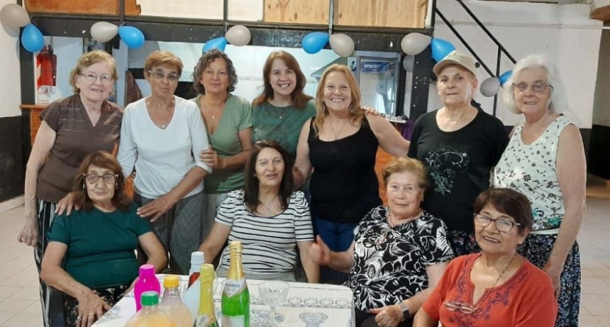 El Taller de Musicoterapia para adultos mayores celebr&oacute; el comienzo de a&ntilde;o