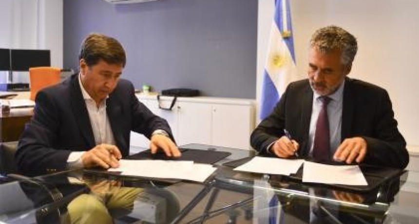 VANOLI Y ARROYO FIRMARON UN CONVENIO PARA INSTRUMENTAR LA TARJETA ALIMENTARIA
