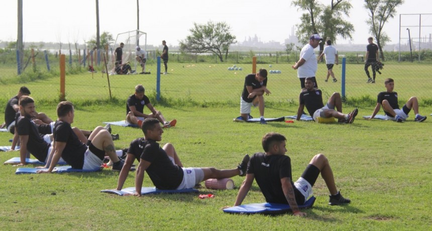 Villa D&aacute;lmine cierra su pretemporada en San Nicol&aacute;s con un amistoso frente a Regatas