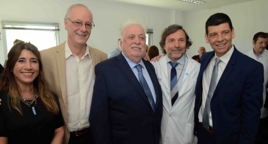 GONZ&Aacute;LEZ GARC&Iacute;A Y GOLLAN PUSIERON EN FUNCIONES AL NUEVO CONSEJO DE ADMINISTRACI&Oacute;N DEL HOSPITAL "N&Eacute;STOR KIRCHNER"
