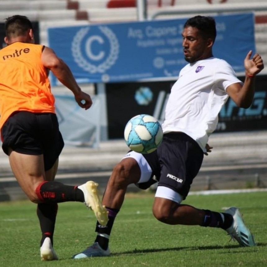 Villa D&aacute;lmine empat&oacute; con Deportivo Mor&oacute;n sin goles