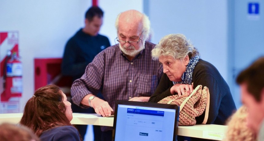JUBILADOS Y PENSIONADOS PUEDEN NOMBRAR A UN APODERADO PARA TRAMITAR Y PERCIBIR HABERES