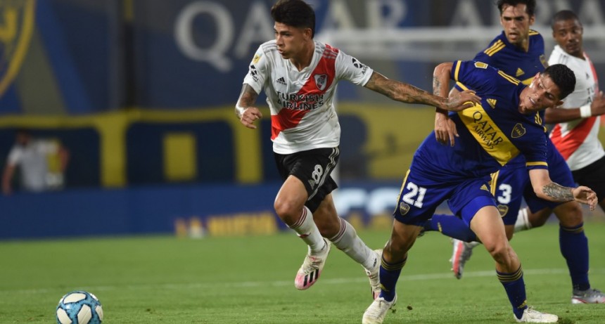 Boca Juniors y River Plate empataron 2 a 2