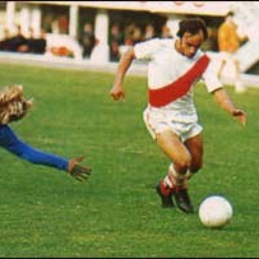 Oscar Más en “Fútbol Con Estilo Millonario”