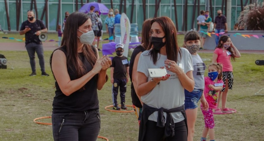 Elisa Abella presentó los Talleres Culturales de Verano 2021