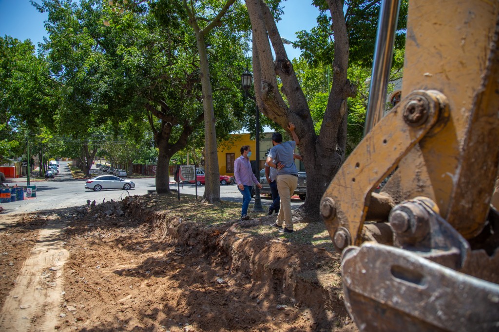 El Municipio continúa con obras de bacheo de hormigón en el casco urbano