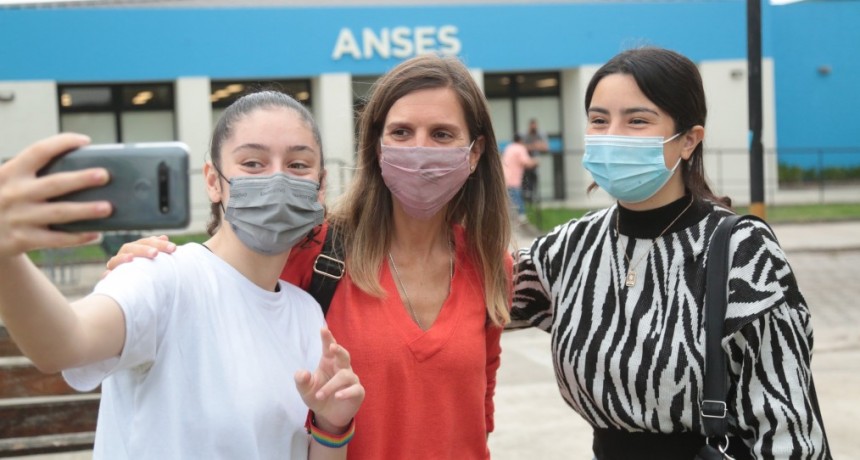 PROGRESAR CUMPLE 8 AÑOS ACOMPAÑANDO A MÁS DE 1 MILLÓN DE JÓVENES