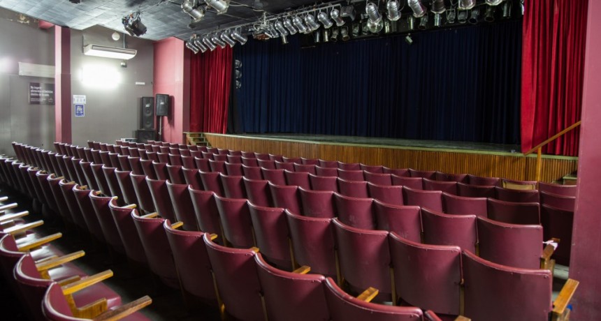 El Intendente anunció una renovación histórica del Teatro Pedro Barbero