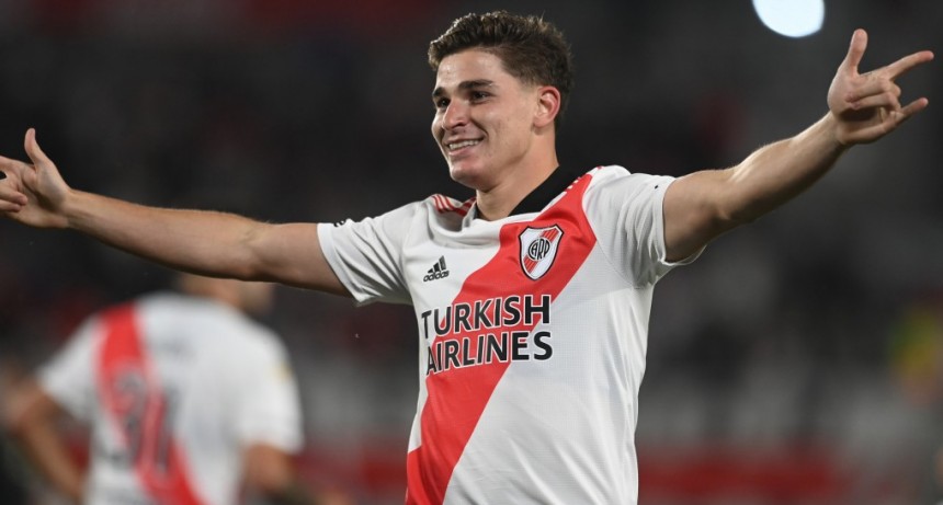 River Plate y Manchester City llegaron a un acuerdo por la transferencia de Julián Álvarez 