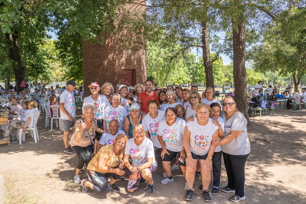 La Colonia Municipal de Verano cerró la primera semana de actividades con la visita del Intendente   