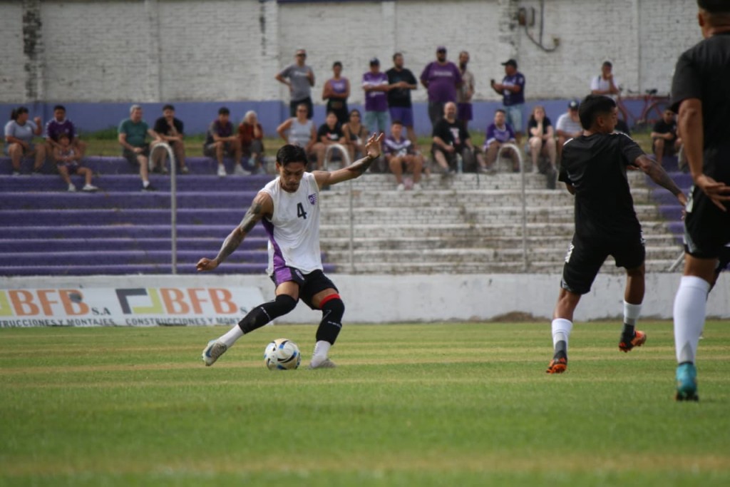 En su tercer amistoso preparatorio Villa Dálmine le ganó a Leones F.C