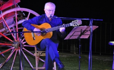 Atahualpa Yupanqui fue homenajeado junto al r&iacute;o