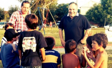 +Militancia. :  Juan Ghione junto a los J&oacute;venes de La Corriente iniciaron el ciclo &ldquo;+ Plazas&rdquo;.