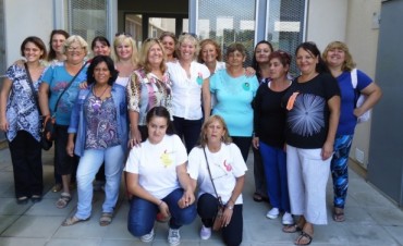 Para comenzar el Ciclo Lectivo 2015, cada vez m&aacute;s ni&ntilde;os y ni&ntilde;as campanenses reciben las mochilas y &uacute;tiles escolares