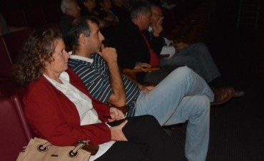 Con la proyecci&oacute;n de &ldquo;El Gran Cazador&rdquo;, culmin&oacute; el Ciclo de Cine Campana en el Mes de Febrero