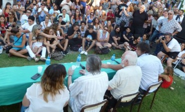 Campana tuvo su "Plaza del Pueblo"