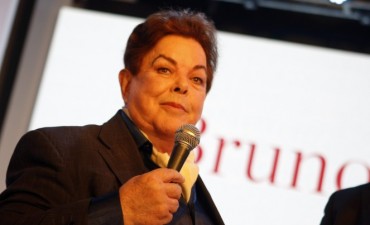 BRUNO GELBER: RECUERDO Y AN&Eacute;CDOTAS