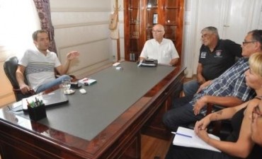 Abella recibi&oacute; a vecinos de la isla