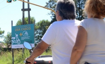 Desde el municipio intensifican una campa&ntilde;a para exigir el uso del casco en los motociclistas
