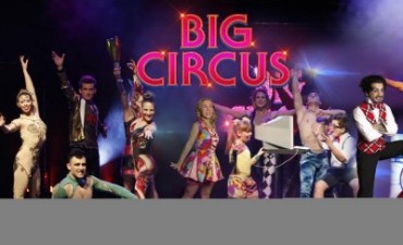 Un incre&iacute;ble espect&aacute;culo circense cierra las actividades de verano del Municipio