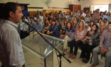 El Intendente inaugur&oacute; el ciclo lectivo en el jard&iacute;n de infantes 906