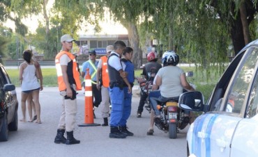 Contin&uacute;an los operativos de control en distintos barrios de la ciudad