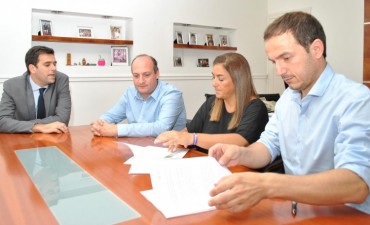 Abella firm&oacute; con Provincia un convenio para la aplicaci&oacute;n de un nuevo sistema inform&aacute;tico