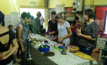 Se realiz&oacute; el primer taller de cocina &ldquo;Transmitiendo sabores y saberes&rdquo;
