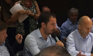Intendentes bonaerenses firmaron un convenio para fortalecer El Mercado en tu Barrio
