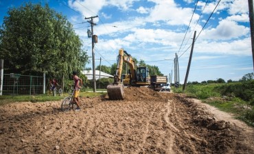 San Cayetano: avanzan las obras de pavimentaci&oacute;n e iluminaci&oacute;n