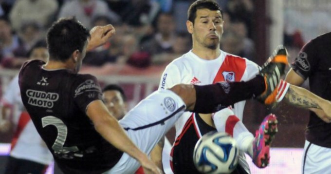 River y Lan&uacute;s van por la Supercopa Argentina