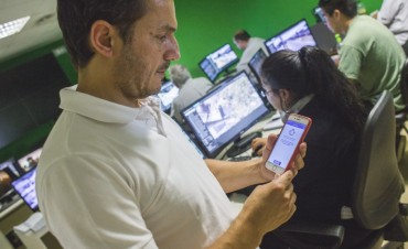 Abella destac&oacute; la utilidad de la app &ldquo;Alerta Campana&rdquo; y pidi&oacute; a los vecinos que la descarguen
