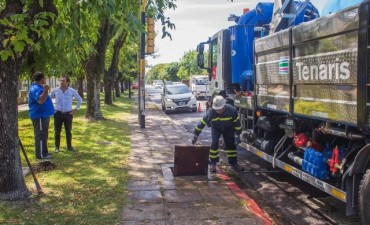 La limpieza de desagües pluviales continúa por Mitre