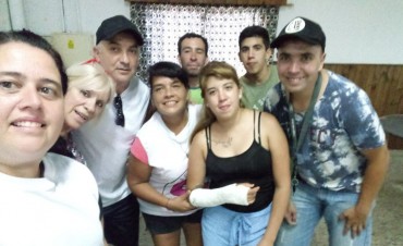 Militantes de Cambiemos realizaron un bingo a beneficio de una joven accidentada