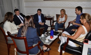 El Intendente avanz&oacute; en soluciones para los usuarios de Gas Natural Fenosa