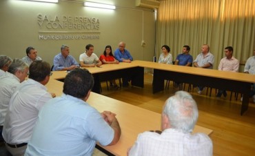 El Municipio sigue trabajando para brindar un mejor servicio el&eacute;ctrico en la isla