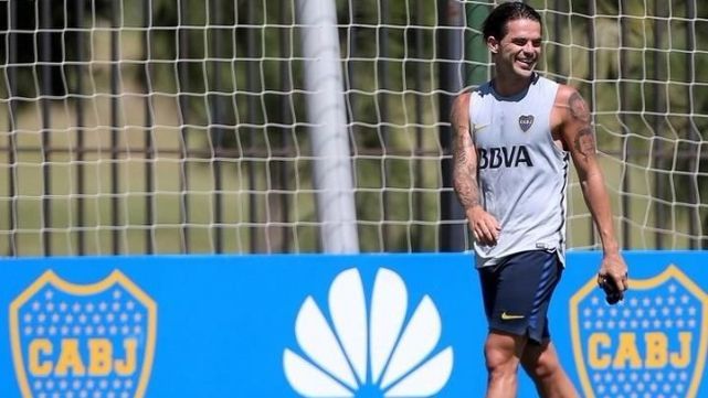 Gago volvi&oacute; a hacer f�tbol