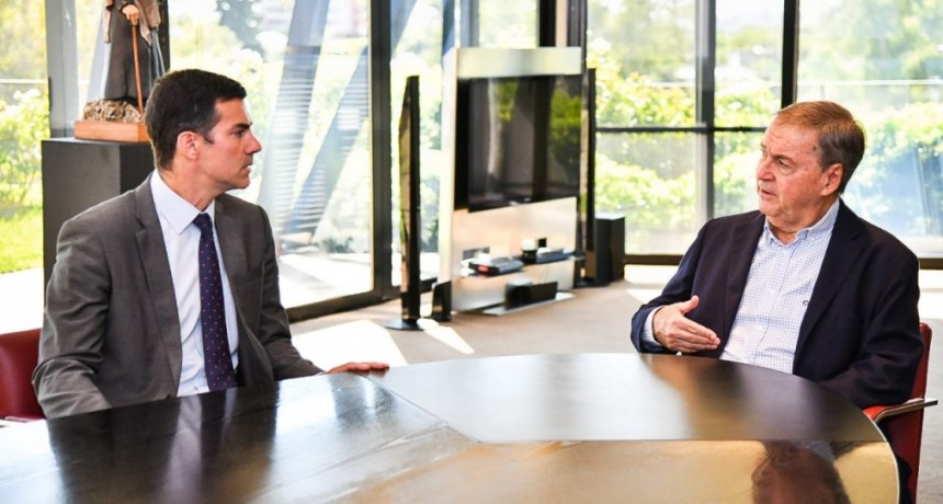 En el marco de su visita a C&oacute;rdoba, el gobernador de Salta y precandidato a presidente por Alternativa Federal, Juan Manuel Urtubey, se reuni&oacute; con su par, Juan Schiaretti