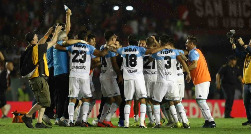Se program&oacute; la 21&ordm; fecha de la S&uacute;perliga Argentina: el puntero Racing Club juega el domingo a las 19.20 horas