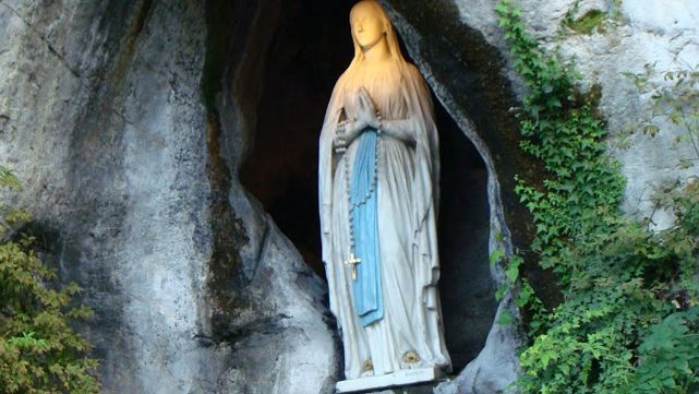La iglesia recuerda hoy a la Bienaventurada Virgen Mar&iacute;a de Lourdes