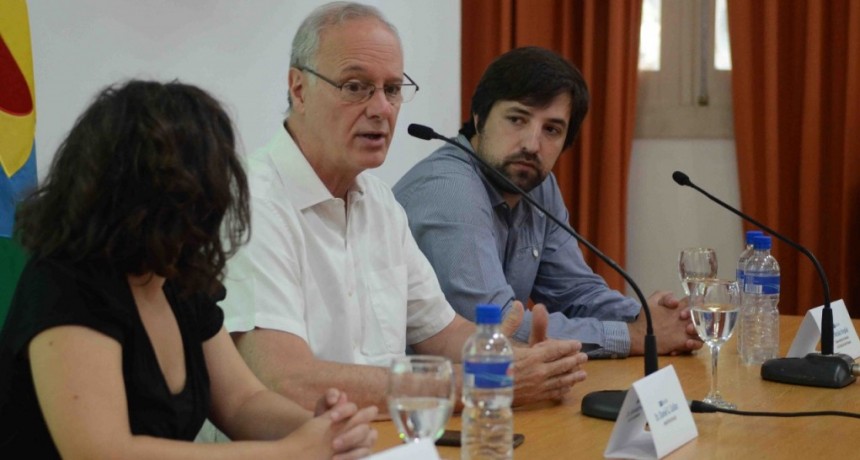 Salud lanz&oacute; una nueva campa&ntilde;a de prevenci&oacute;n Tap&aacute;, lav&aacute;, gir&aacute; y tir&aacute;: las cuatro acciones que nos pueden salvar del dengue