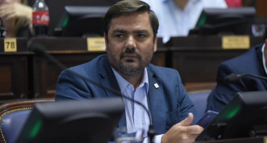 Balb&iacute;n: "los docentes siguen siendo rehenes de los intereses pol&iacute;ticos de sus propios dirigentes gremiales"