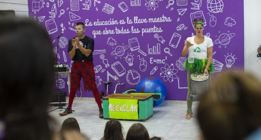 M&aacute;s de 150 chicos se despidieron de un verano lleno de creatividad y diversi&oacute;n