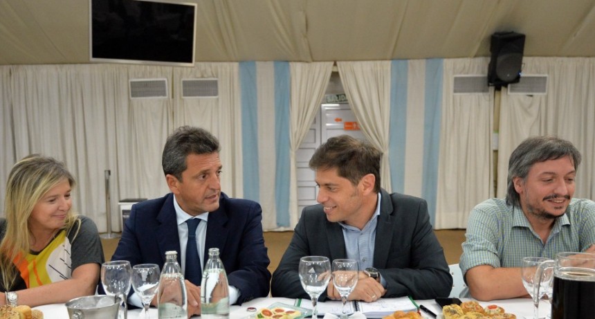 Kicillof recibi&oacute; en La Plata a legisladores nacionales