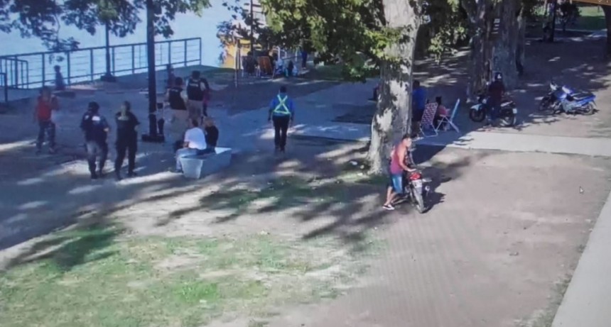 Costanera: secuestran motos que circulen por los nuevos espacios de juegos y parquizado