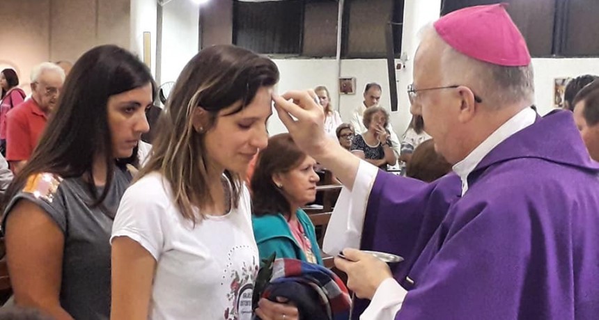 CON LA IMPOSICIÓN DE CENIZAS EMPEZÓ LA CUARESMA 2020