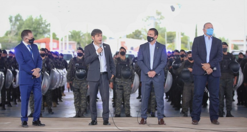 Kicillof, Berni y Watson pusieron en funcionamiento nuevos patrulleros para Florencio Varela