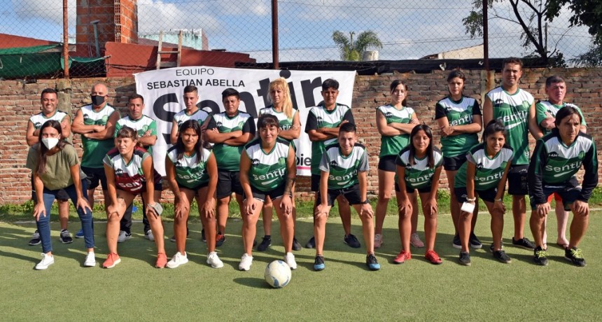 Elisa Abella participó de la presentación del seleccionado femenino de fútbol