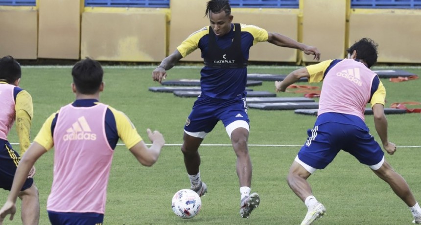 Se suma Andrés Román y Zárate se entrenó en forma normal