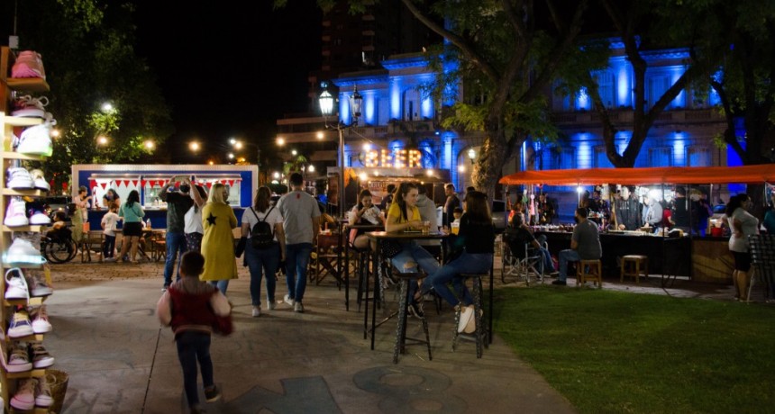 Las familias campanenses disfrutaron del fin de semana de Carnaval en la plaza Eduardo Costa
